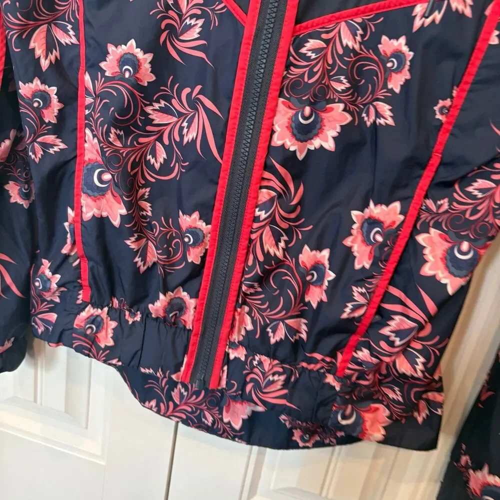 Nike Blue And Pink Floral‎ Jacket Size XS
